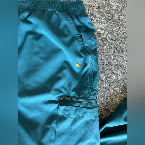 Carhartt Force® Men’s Caribbean Blue Stretch Scrub Bottoms, Medium, C155106 - Picture 3 of 13
